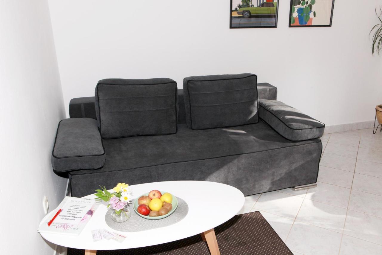 Apartment Magnolija - Free Parking คาร์โลวัตส์ ภายนอก รูปภาพ